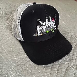 Dairy Cow Baseball Cap OS Snap Back Truckers Cap '47 Brand Black White EUC